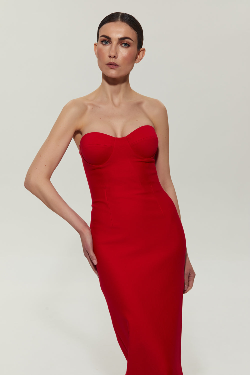 Red jersey floor-length dress with cup.