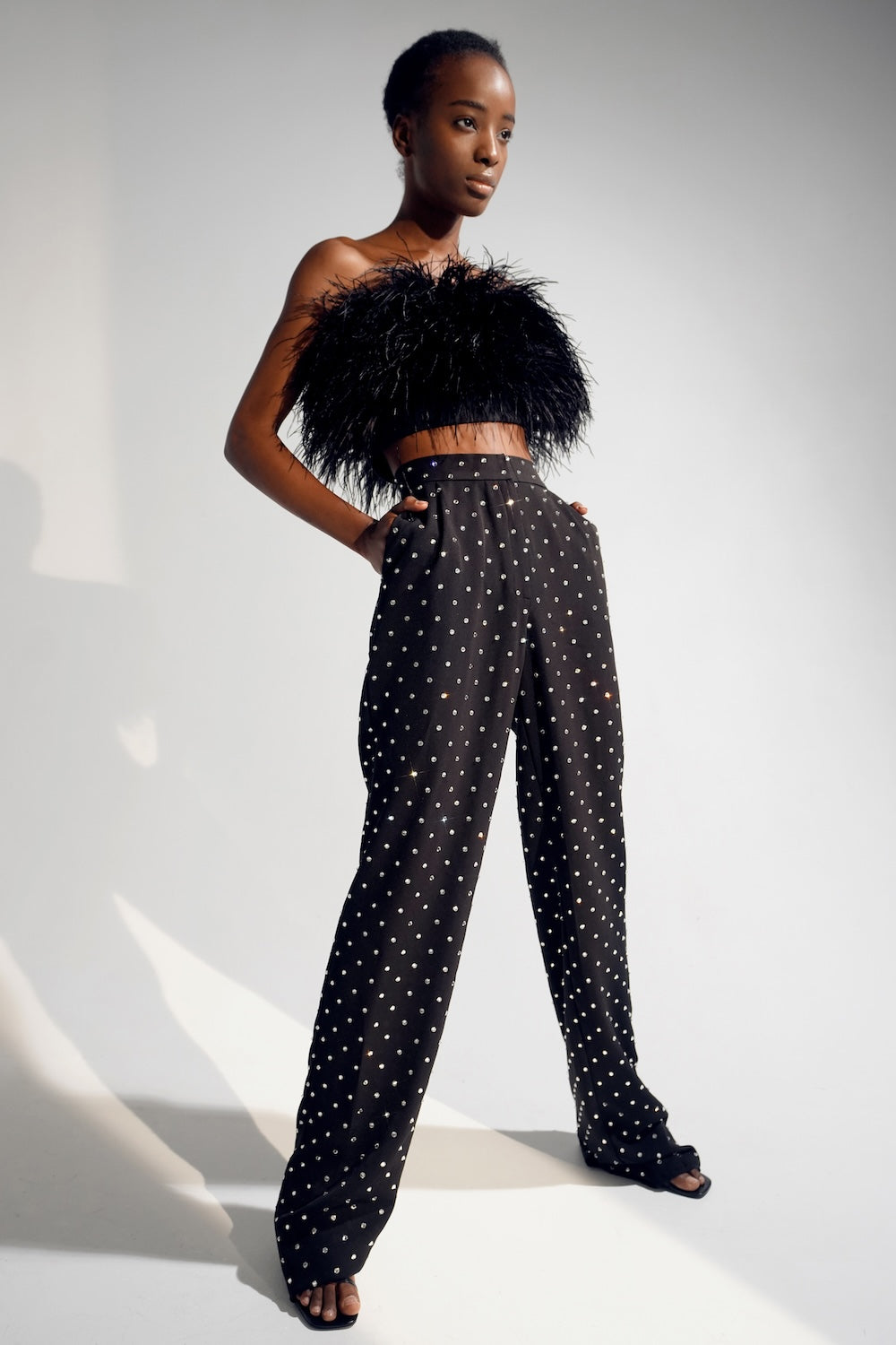 Pantaloni de costum negri cu cristale